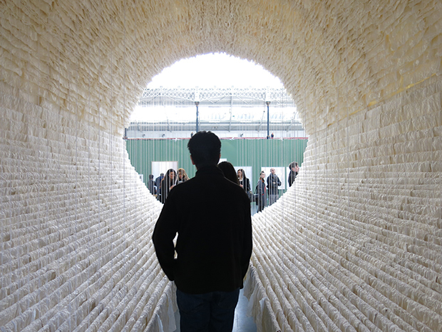 Boat(2012) ©Zhu Jinshi