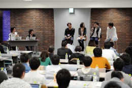 交流会では福岡を代表する企業のブース出展や説明会も実施