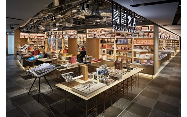 銀座 蔦屋書店 店内画像